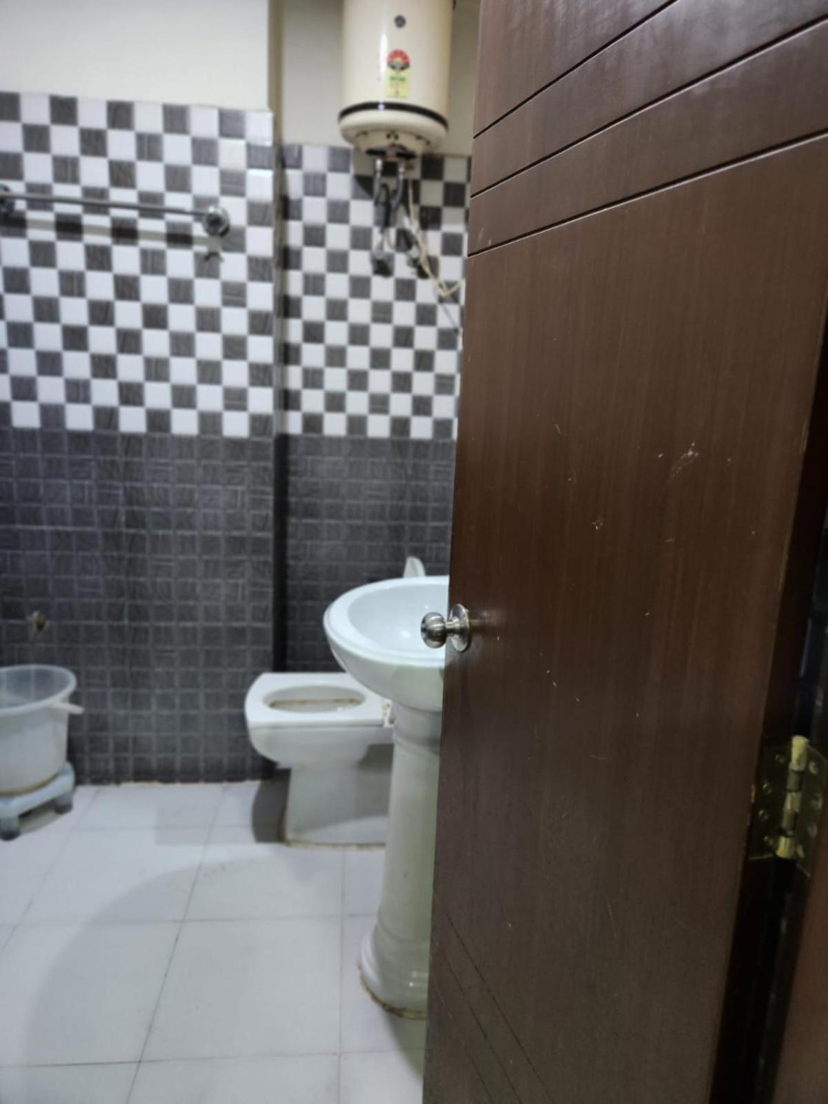 Airport Hotel Claytone New Delhi Exterior photo